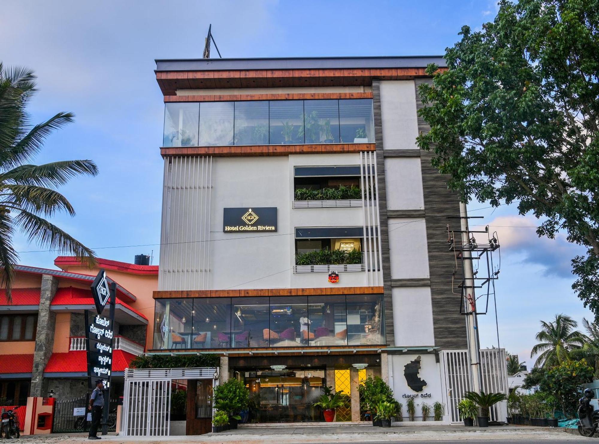 Hotel Golden Riviera Mysore Exterior photo